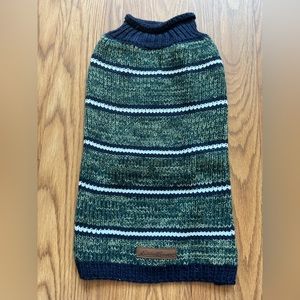 EDDIE BAUER Dog Sweater (Large)